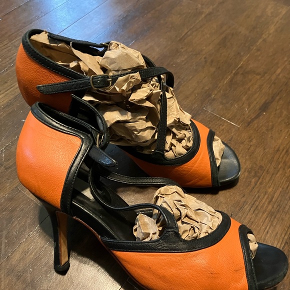Handmade Leather Orange and Black Tango Heels Size 8 - Picture 3 of 9